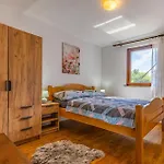 3 Bedroom Front In בית נופש *