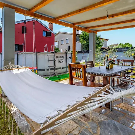 3 Bedroom Front In * Medulin