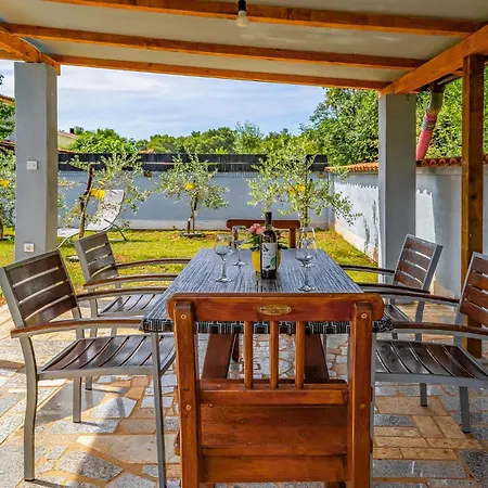 3 Bedroom Front In Hébergement de vacances *
