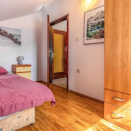 Hébergement de vacances 3 Bedroom Front In